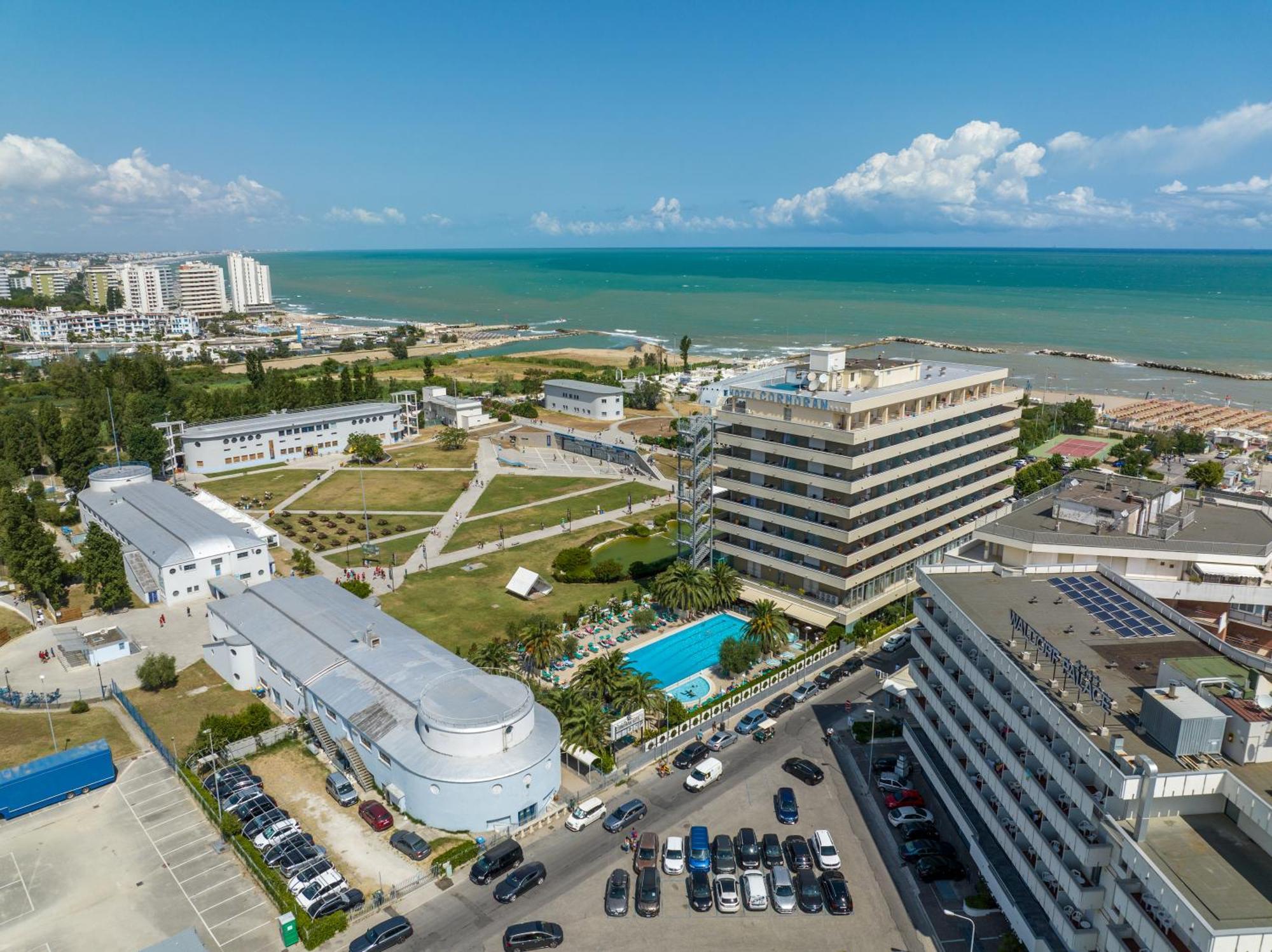 Hotel Cormoran Cattolica Esterno foto