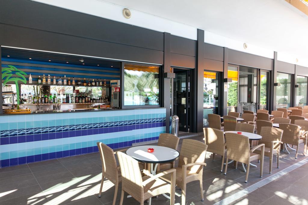 Hotel Cormoran Cattolica Esterno foto
